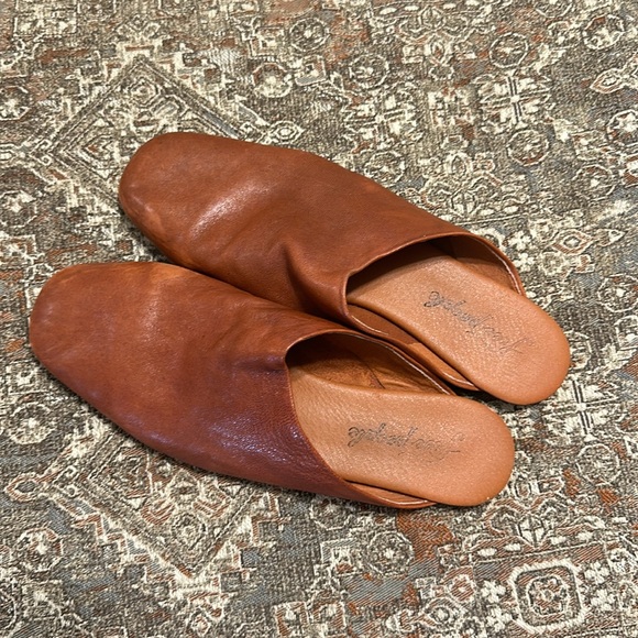 Shoes - Picture 3 of 3